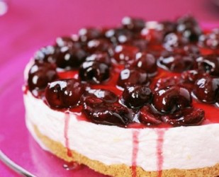 Meggyes sajttorta