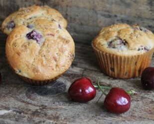 Cseresznyés csokoládés muffin